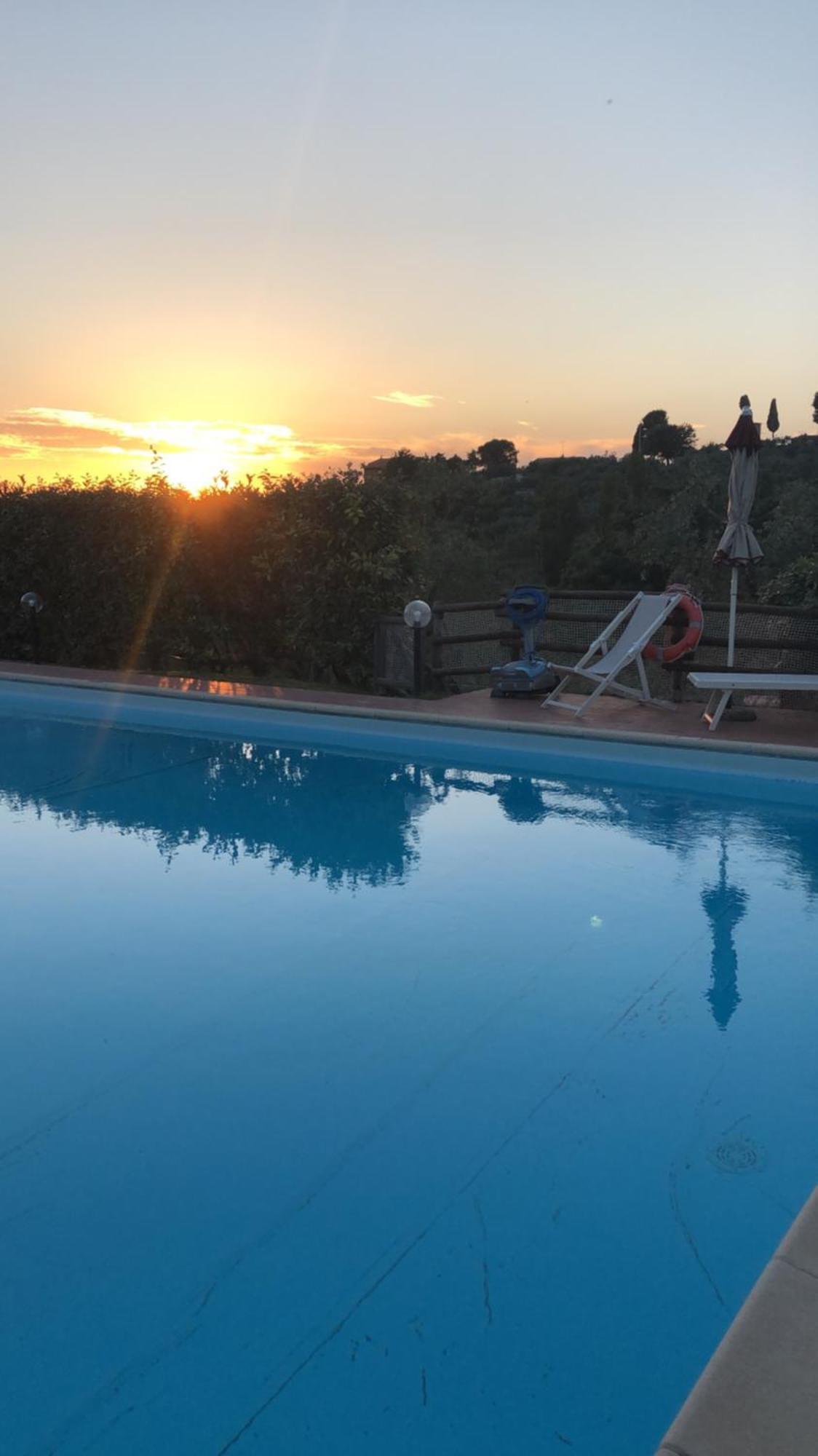 Podere Cortesi Agriturismo Molinaccio Santa Luce Exterior foto